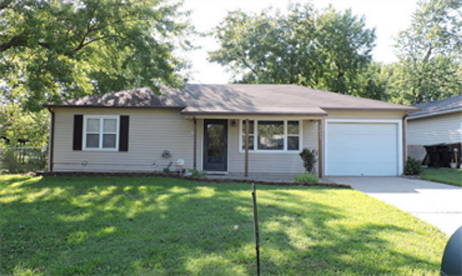 property at 3413 SW Clare Ave