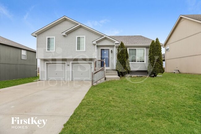 property at 8908 NE Paw Paw Dr