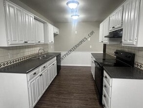 900 S 27th St in Broken Arrow, OK - Building Photo - Building Photo