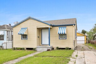 1925 Stafford St in Gretna, LA - Building Photo