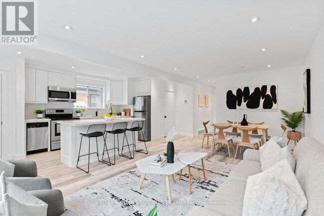 73 Trinnell Blvd in Toronto, ON - Building Photo - Building Photo