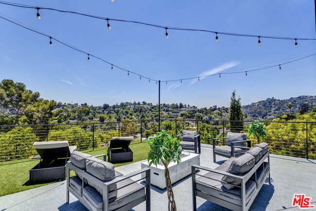 3420 Blair Dr in Los Angeles, CA - Building Photo - Building Photo