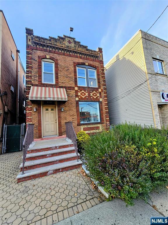 property at 201 Ridge Rd