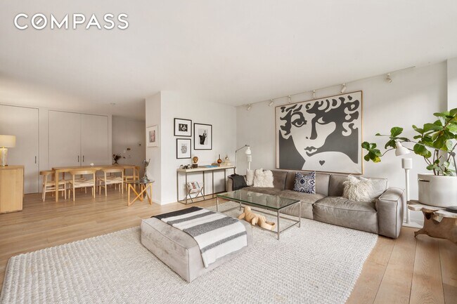 343 E 30th St in New York, NY - Building Photo - Building Photo