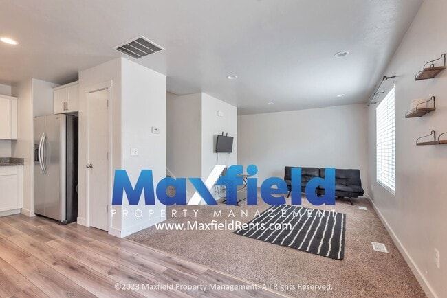 504 Sunpark Ln in Draper, UT - Building Photo - Building Photo
