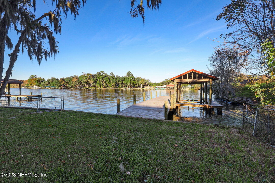 2110 County Rd 220 in Middleburg, FL - Building Photo