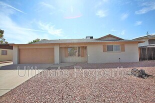 4821 W Altadena Ave in Glendale, AZ - Building Photo
