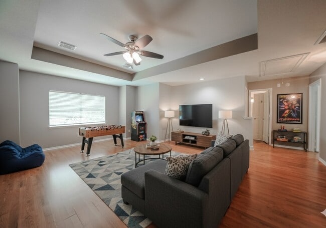 property at 69 W Night Heron Pl
