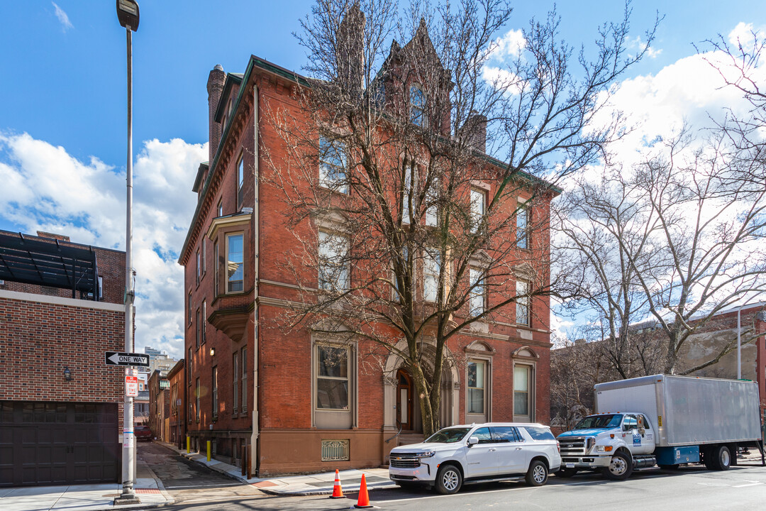 Chandler Place in Philadelphia, PA - Building Photo