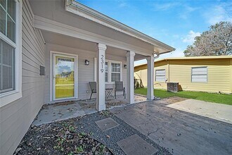 2319 Roy Cir in Houston, TX - Building Photo - Building Photo