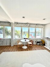 4710 Pine Tree Dr, Unit 49 in Miami Beach, FL - Building Photo - Building Photo