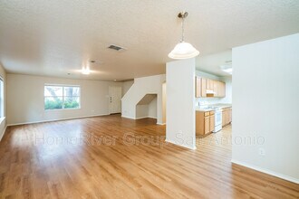 10611 Manor Creek in San Antonio, TX - Building Photo - Building Photo