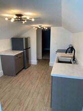 39 West Washington St-Unit -C Studio in Shelbyville, IN - Building Photo - Building Photo