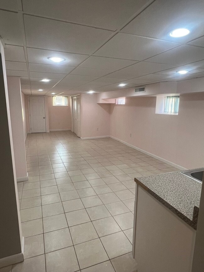 115 Fulton St, Unit Rear