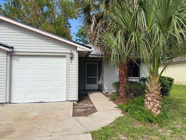 property at 20 Coral Reef Ct N