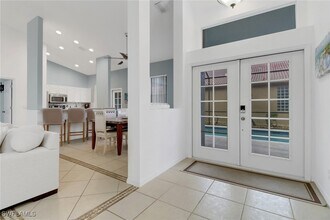 9521 Mariners Cove Ln in Ft. Myers, FL - Building Photo - Building Photo