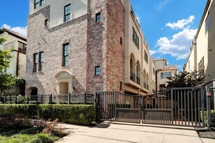 4838 Austin St in Houston, TX - Building Photo