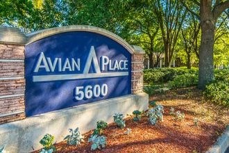 Avian Place Apartments in North Charleston, SC - Foto de edificio