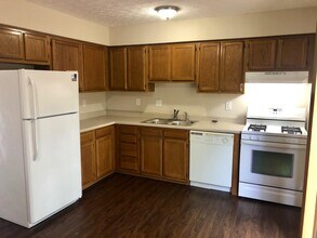 5984 Little Brook Way in Columbus, OH - Foto de edificio - Building Photo