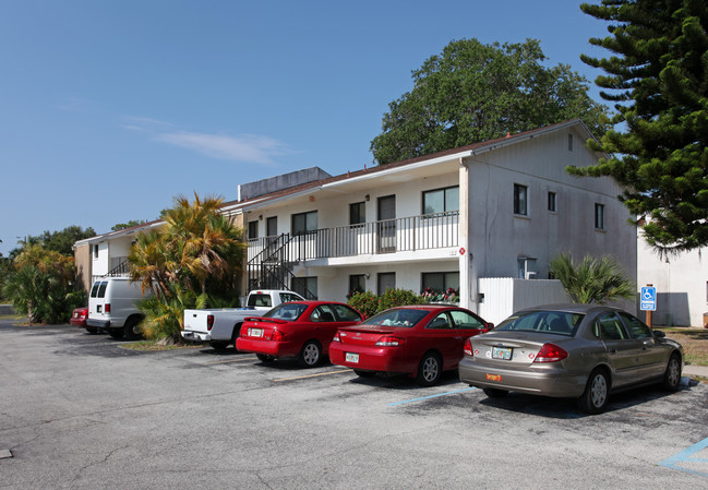 Gould's SummerSet in Merritt Island, FL - Foto de edificio - Building Photo