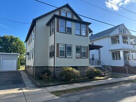 34 Walnut St in Belmont, MA - Building Photo