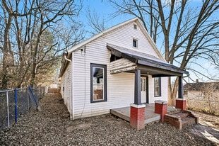 2545 S 13th St in St. Joseph, MO - Building Photo