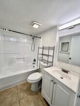 3690 N 56th Ave in Hollywood, FL - Building Photo - Building Photo