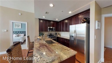 315 Arlington Ave-Unit -#1207 in Charlotte, NC - Building Photo - Building Photo