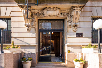 404 W 116th St in New York, NY - Building Photo - Building Photo