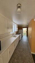 247 Park View Ave in Porterville, CA - Building Photo - Building Photo