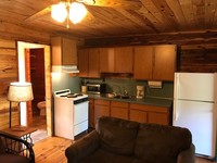 Lodge at Cozy Acres in Mountain Pine, AR - Foto de edificio - Building Photo