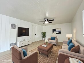 Redwood Road in Salt Lake City, UT - Building Photo - Building Photo