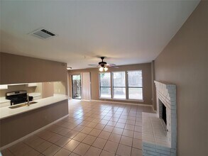 9008 Sanger Dr in Austin, TX - Building Photo - Building Photo
