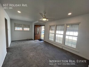 607 Holiday Ave in Hazelwood, MO - Building Photo - Building Photo