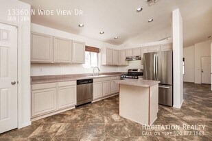 13360 N Wide View Dr in Oro Valley, AZ - Building Photo
