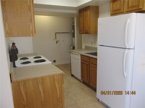 1235 Navajo Dr in Bullhead City, AZ - Building Photo - Building Photo