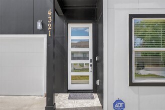 4321 McKinley St in Houston, TX - Building Photo - Building Photo