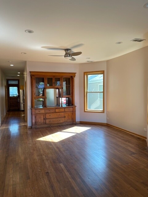 1425 N Washtenaw Ave in Chicago, IL - Building Photo - Building Photo