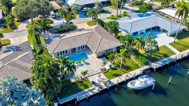 2871 NE 26th Ct in Fort Lauderdale, FL - Building Photo - Building Photo