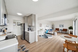 DEL CORONADO in Alameda, CA - Building Photo - Building Photo