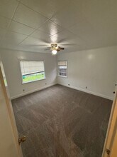 202 N College St in Newberg, OR - Building Photo - Building Photo