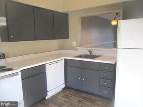 21 Van Horn Pl in Southampton, PA - Building Photo - Building Photo
