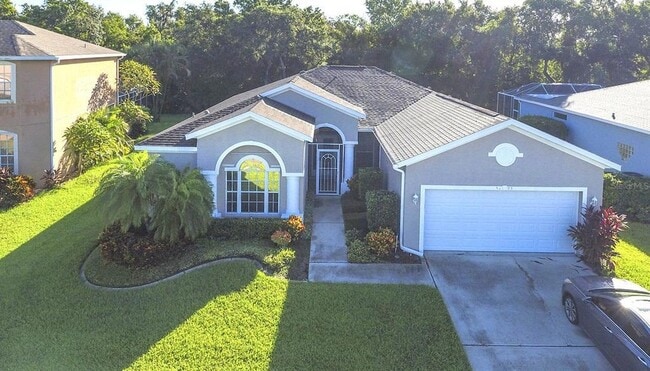 5123 51st Ln W, Unit Suite 4 in Bradenton, FL - Foto de edificio - Building Photo
