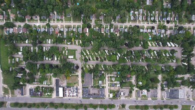 Continental Mobile Home Community in Warren, MI - Foto de edificio - Building Photo