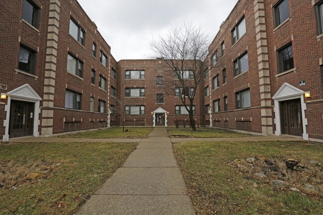 6801-6811 S Michigan Ave in Chicago, IL - Building Photo - Building Photo