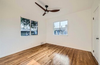 668 S Lowell Blvd in Denver, CO - Foto de edificio - Building Photo