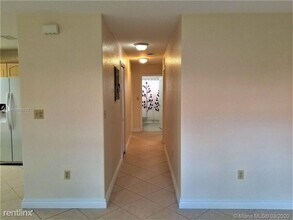 2652 SW 31st Ct in Miami, FL - Building Photo - Building Photo