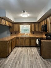 202 Spring Creek Loop in Livingston, TX - Building Photo - Building Photo