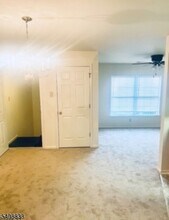 64 Isabella Ave in Newark, NJ - Building Photo - Building Photo