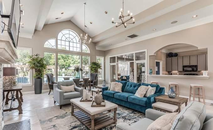 301 N Wesley Dr in League City, TX - Building Photo